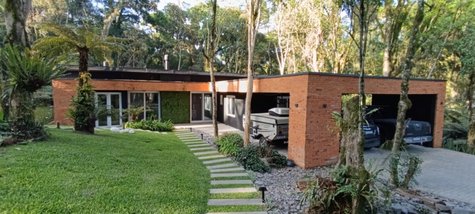 house em Rua Prefeito Waldemar Frederico Weber, Floresta - Gramado - RS