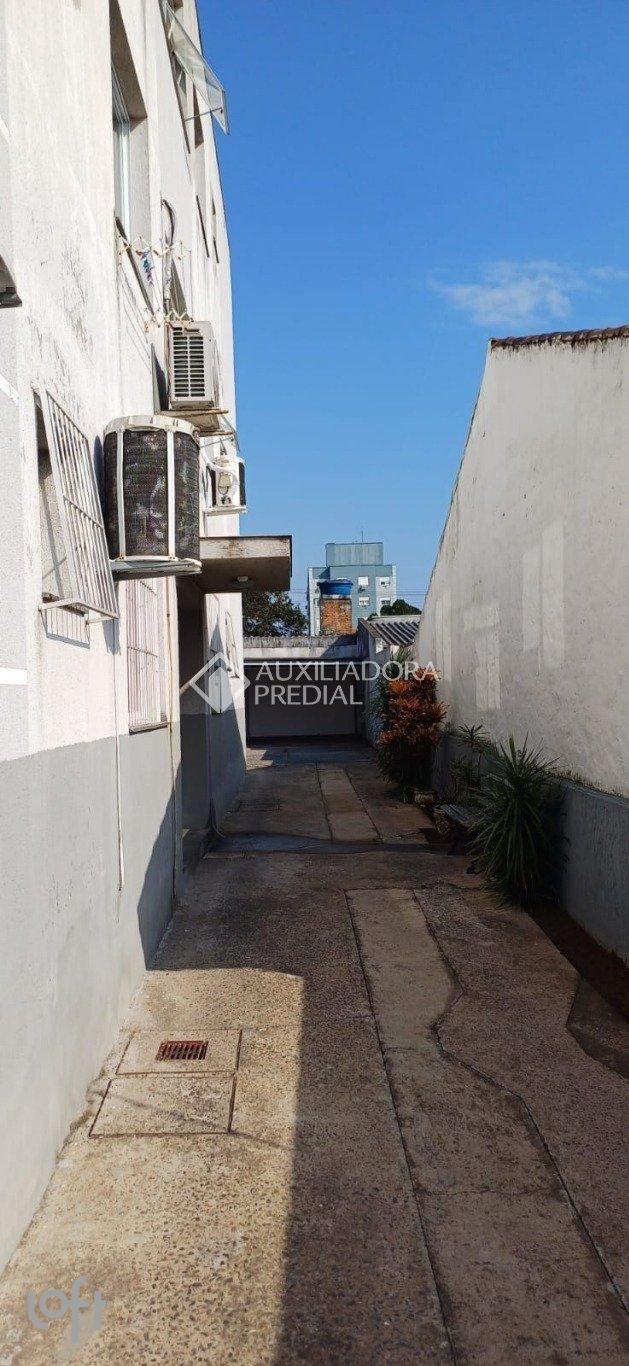 ce02e693-df9c-49a9-a23b-a08b82ac2b66