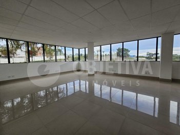 office em Avenida dos Vinhedos, Jardim Sul - Uberlândia - MG
