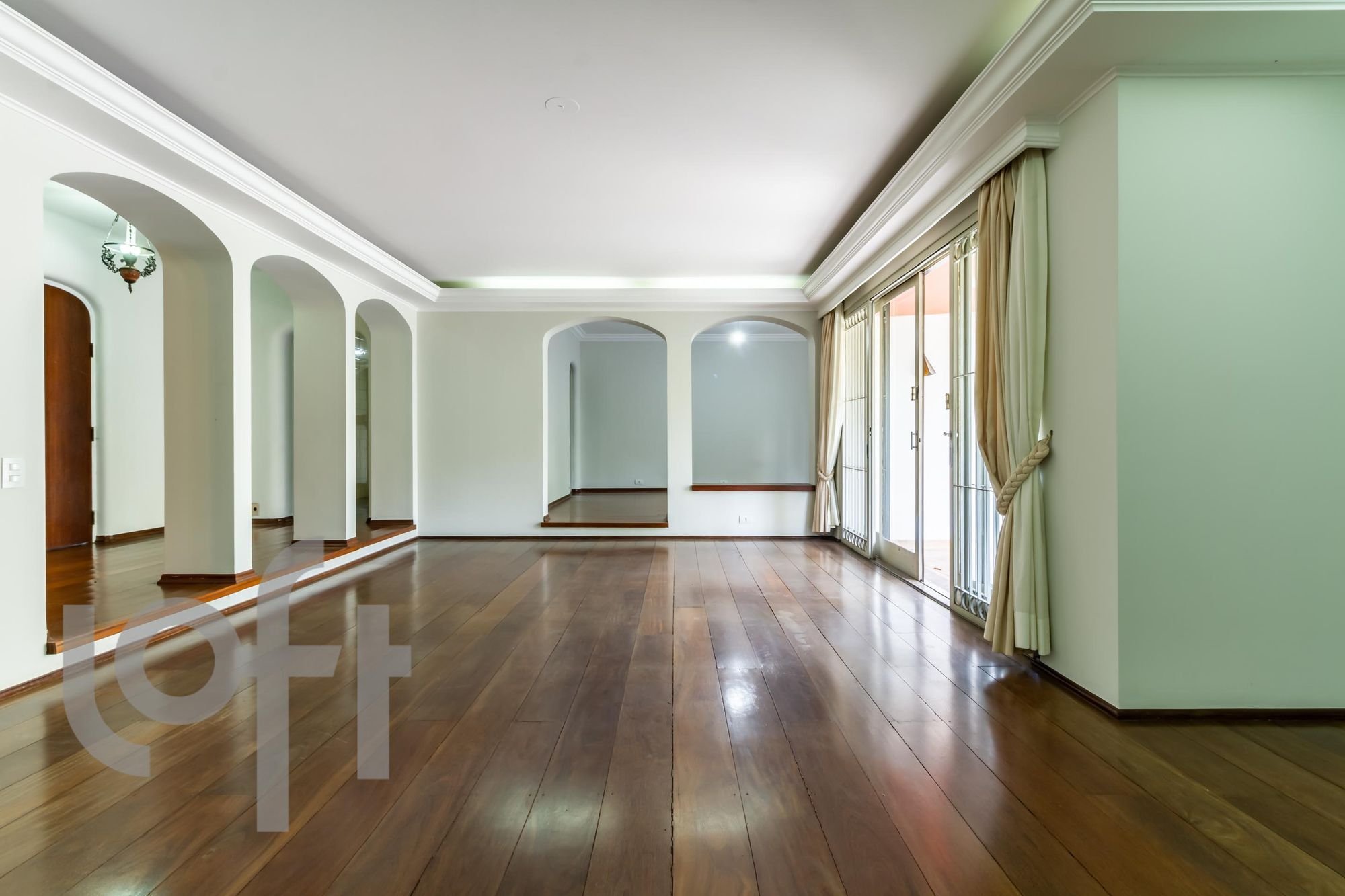 Apartamento para Venda por R$1.100.000,00 com 561m², 4 dormitórios e 3 vagas - Vila andrade, São paulo / SP