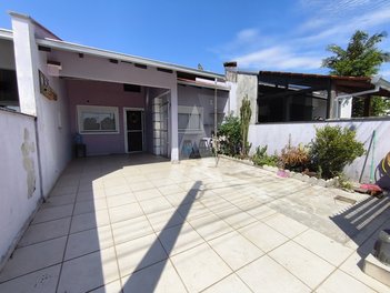 house em Rua José Silveira Lopes, Espinheiros - Joinville - SC