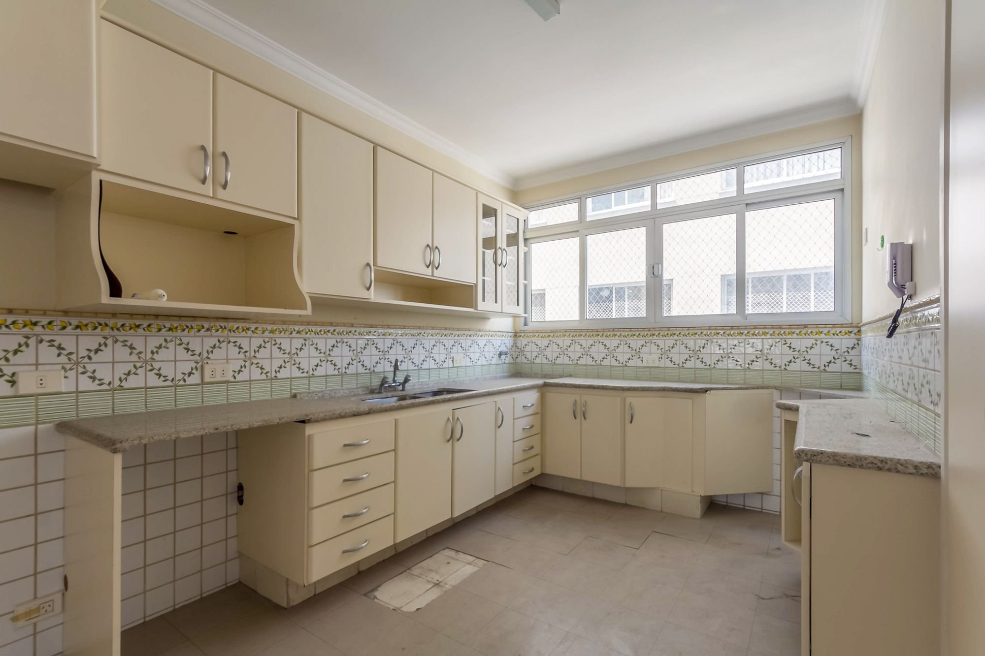 Apartamento para Venda por R$2.100.000,00 com 345m², 4 dormitórios e 2 vagas - Higienópolis, São paulo / SP