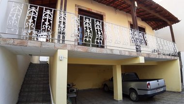 house em Rua Macaúbas, Jardim Laguna - Contagem - MG