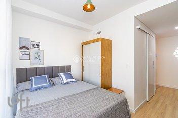 apartment em Lourenço Pinto, Centro - Curitiba - PR