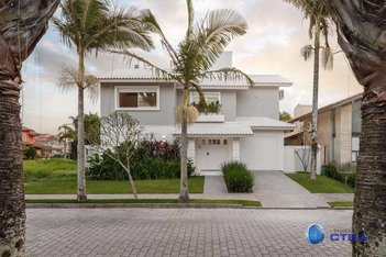 house em Rua dos Robaletes, Jurerê - Florianópolis - SC