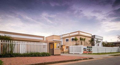 house em Rua das Espatódeas, Ponta Grossa - Porto Alegre - RS