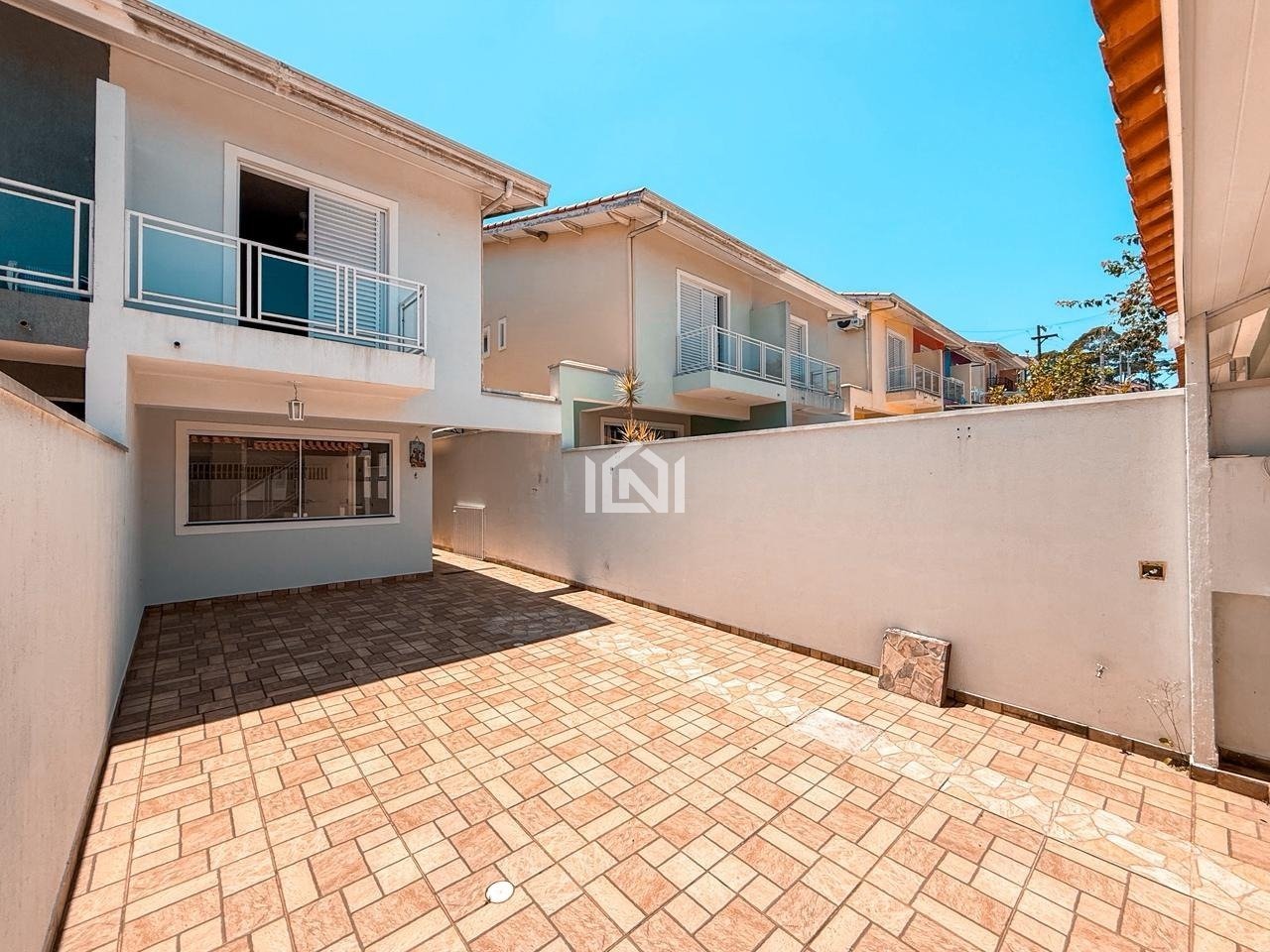 casa a venda no condominio chacara cantagalo - garagem