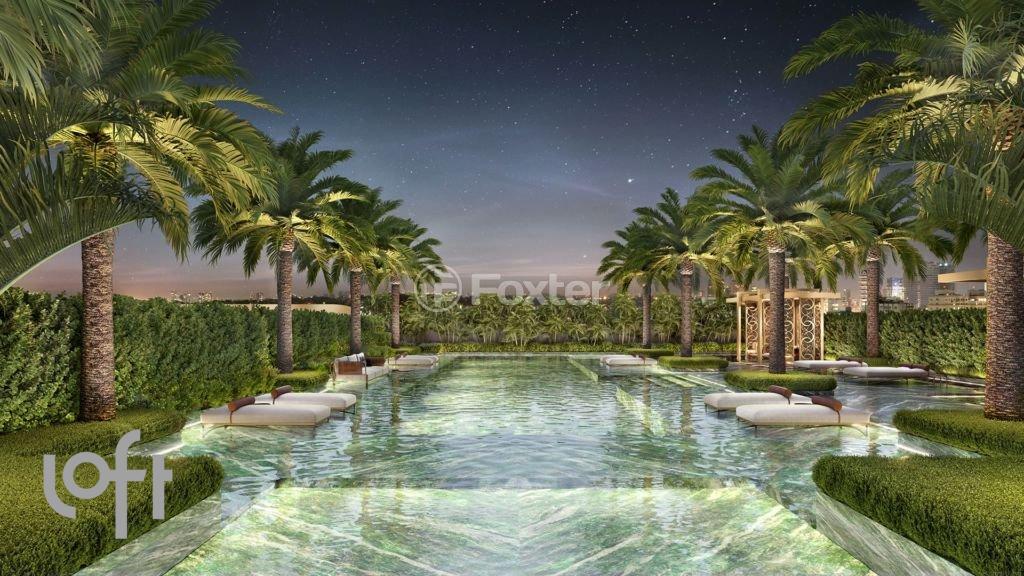 piscina-com-deck-e-palmeiras-no-resort-de-luxo