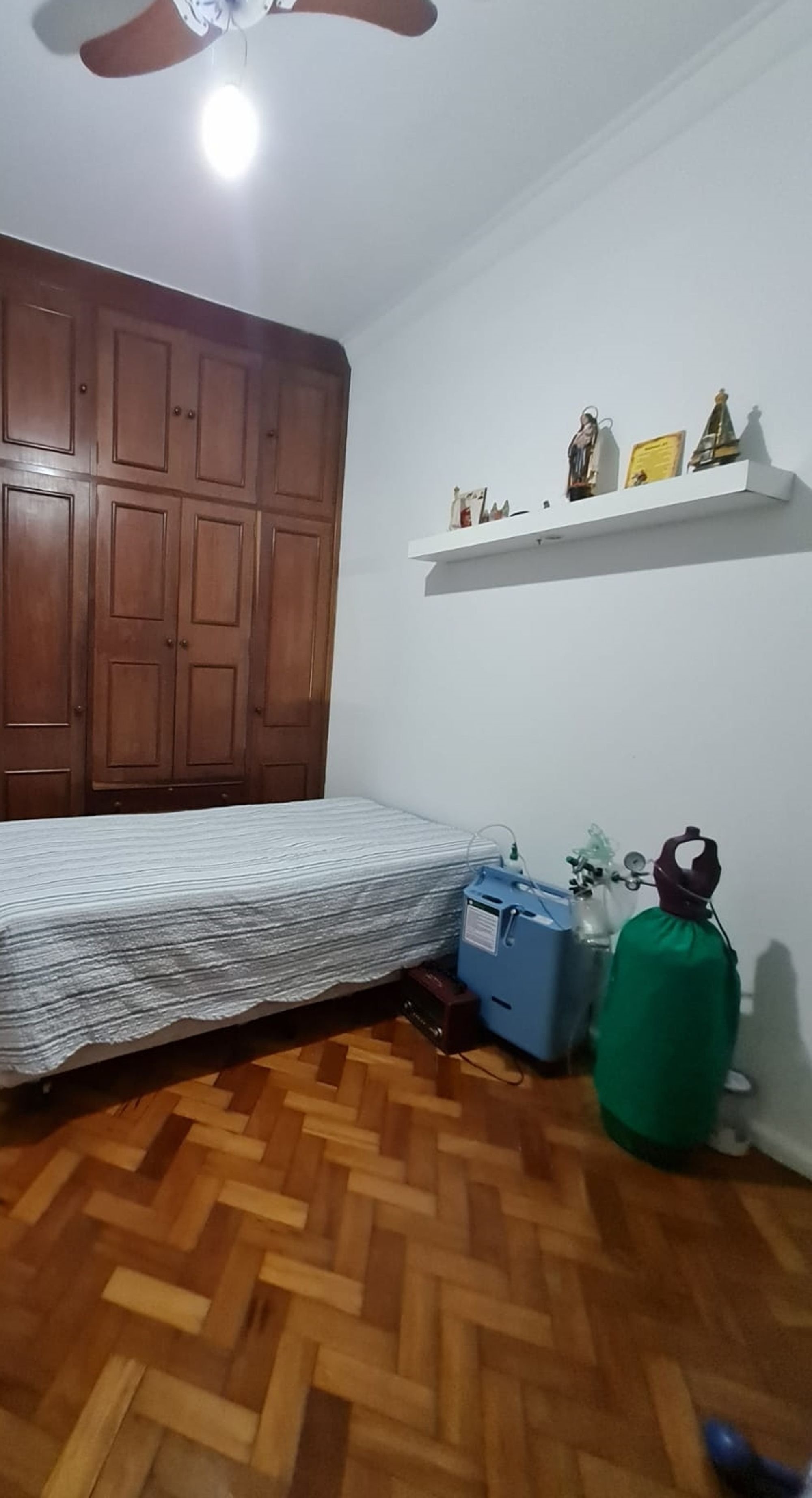 Apartamento 1 quarto, 1 vaga, Avenida Nossa Senhora de Copacabana, Copacabana, RJ por R 500.000