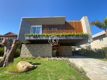 house em Avenida Paraguassu, Centro - Xangri-Lá - RS