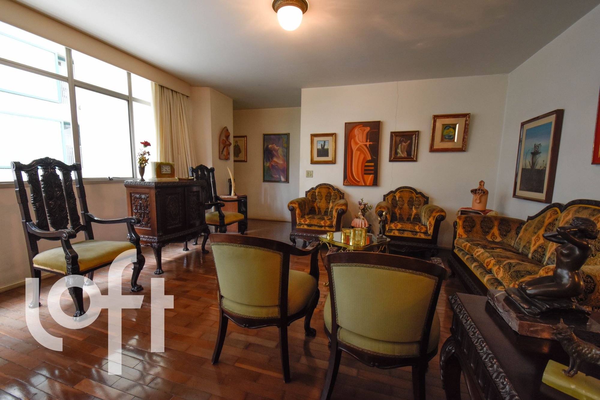 Apartamento para Venda por R$2.400.000,00 com 201m², 3 dormitórios e 2 vagas - Vila nova conceição, São paulo / SP