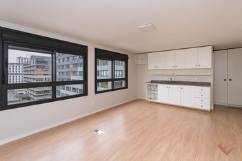 apartment em Rua Suzana Cortez Balreira, São Gonçalo - Pelotas - RS