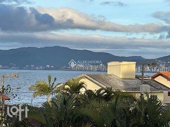 house em José de Araújo, Barreiros - São José - SC