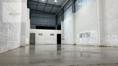 industrial em Avenida Doutor Humberto Giannella, Jardim Belval - Barueri - SP