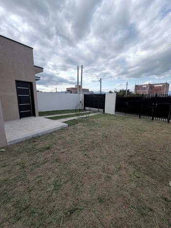 house em Rua Maria do Carmo de Moraes Papareli, Areão - Taubaté - SP