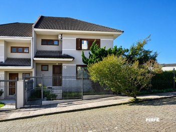 house em Luiz Antonio de Vargas, Sagrada Família - Caxias do Sul - RS