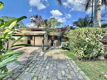 house em Estrada Fazendinha, Pousada dos Bandeirantes - Carapicuíba - SP