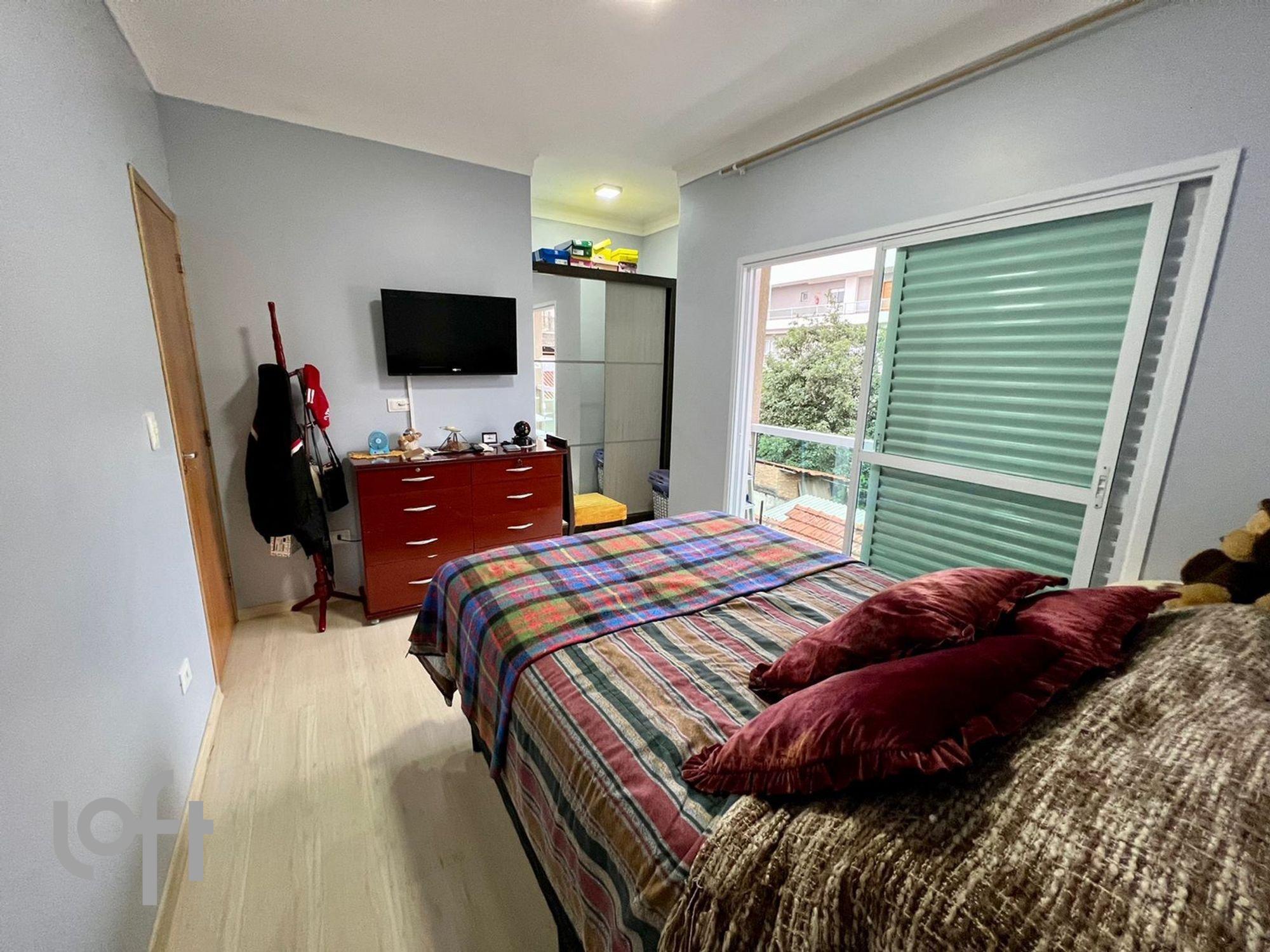 MASTER_BEDROOM