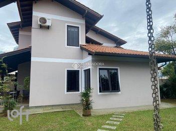 house em Itapuã, Itacorubi - Florianópolis - SC