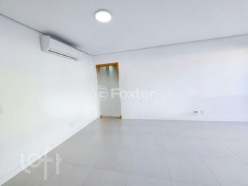 apartment em Rua Maestro Salvador Campanella, Jardim Itu - Porto Alegre - RS