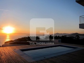 house em Estrada Haroldo Soares Glavan, Cacupé - Florianópolis - SC