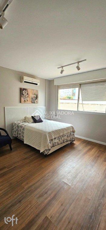 apartment em Rua Duque de Caxias, Centro - Porto Alegre - RS