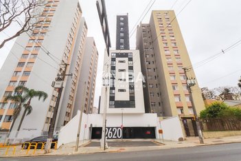 apartment em Rua Guilherme Pugsley, Água Verde - Curitiba - PR