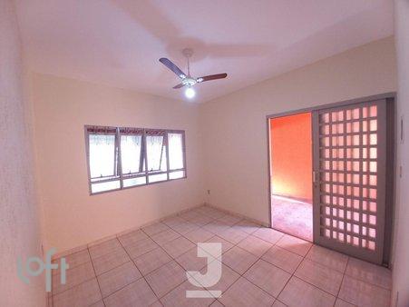 Rua Mariana Barbosa Miranda - facade02.jpg