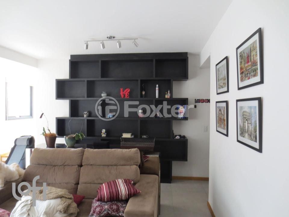 SALA2.JPG