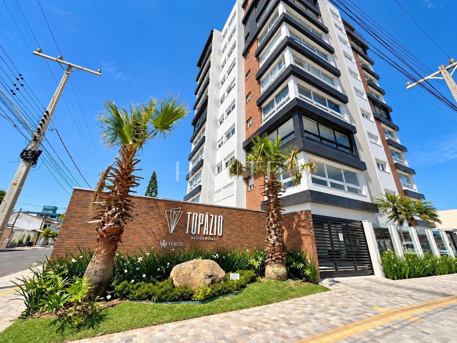 Apartamento de 70m² com 2 Dormitórios e Suíte no 7º Andar