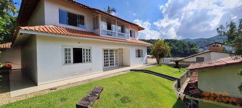 house em Rua José Watzko, Praia dos Amores - Balneário Camboriú - SC