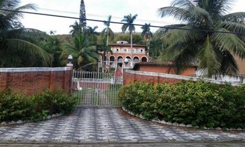 house em Rua Doutor Alberto da Silva Ramos, Loteamento Balneário Camburi - Caraguatatuba - SP