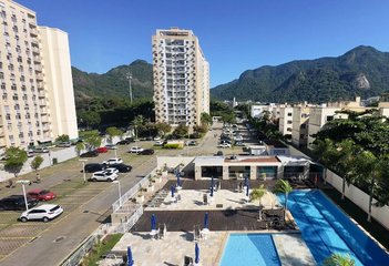 apartment em Estrada Bandeirantes, Jacarepaguá - Rio de Janeiro - RJ