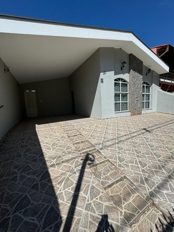 house em Avenida Cláudio Pinto Nascimento, Parque Morumbi - Votorantim - SP