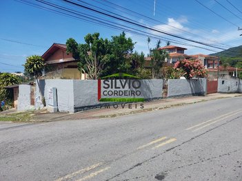house em Laurindo Januário da Silveira, Lagoa da Conceição - Florianópolis - SC