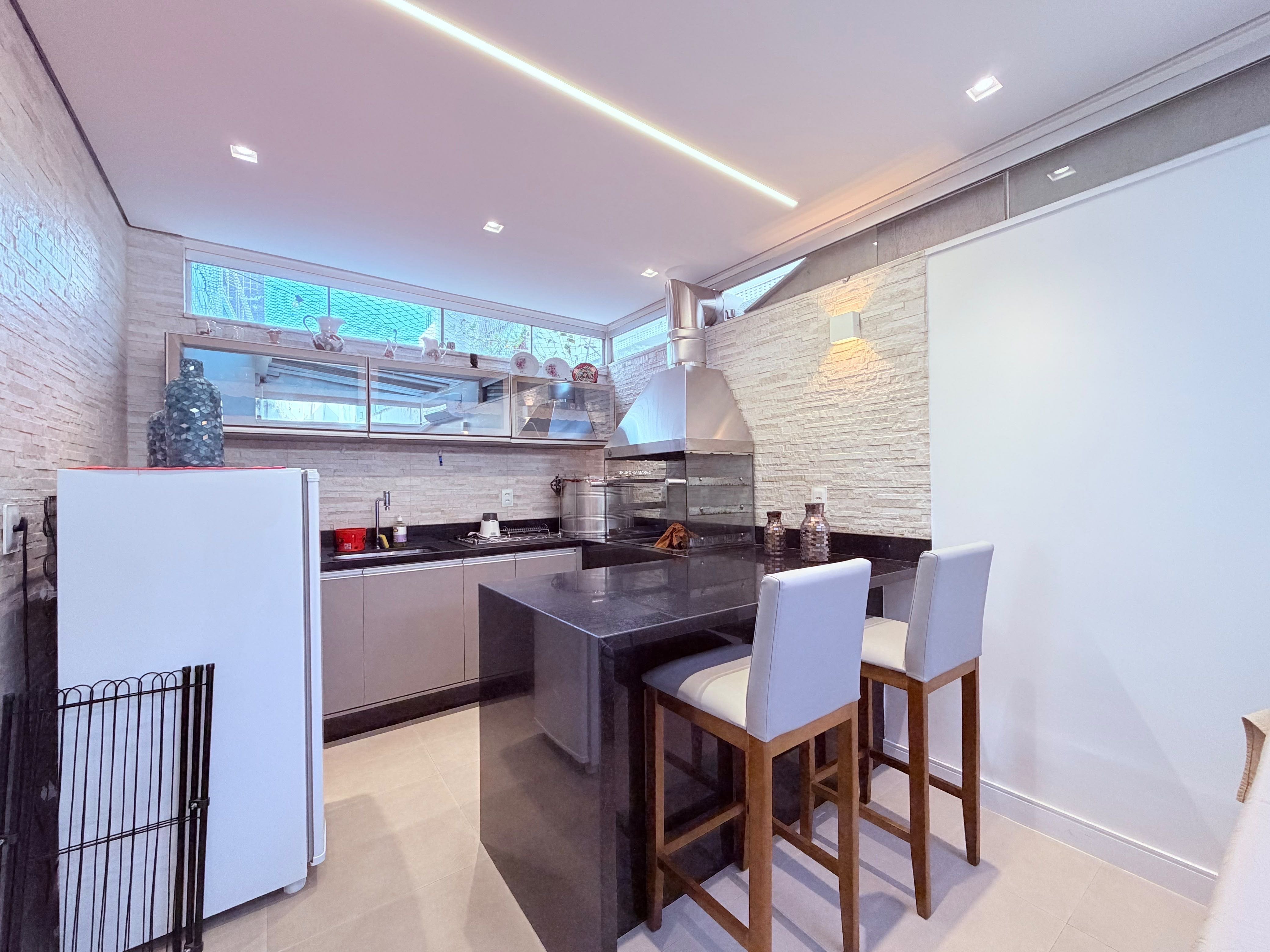 Apartamento com 3 quartos — Barroca, Belo Horizonte