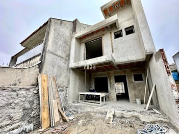 house em Rua Athaide Cardon, Novo Mundo - Curitiba - PR