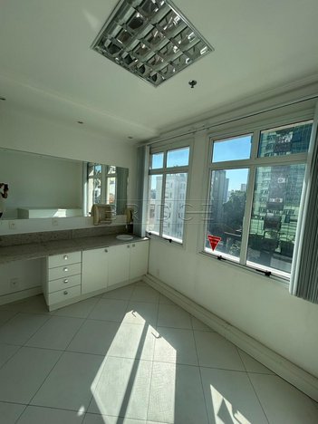 office em Avenida Getúlio Vargas, Menino Deus - Porto Alegre - RS