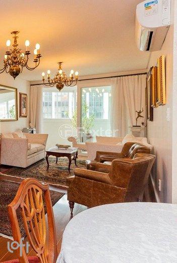 apartment em Rua Vinte e Quatro de Outubro, Moinhos de Vento - Porto Alegre - RS