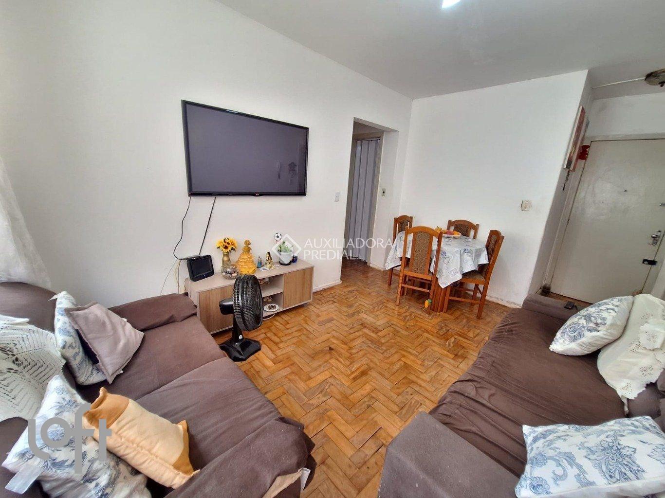 f7008762-a75e-4ec4-81f1-8801c47f7993