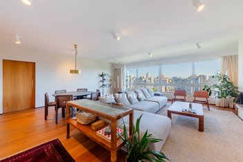 apartment em Rua Cândido Silveira, Auxiliadora - Porto Alegre - RS