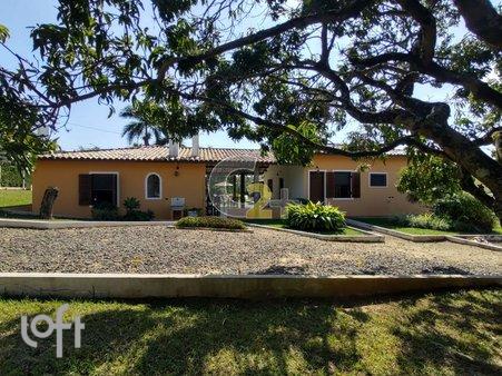 Rod Km 117,5  Rodovia do Açúcar - facade01.jpg