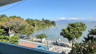 house em Avenida Plácido de Castro, Bom Abrigo - Florianópolis - SC