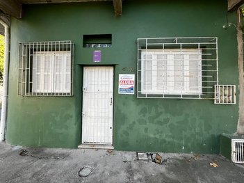 house em Rua Marechal Deodoro, Cidade Nova - Rio Grande - RS