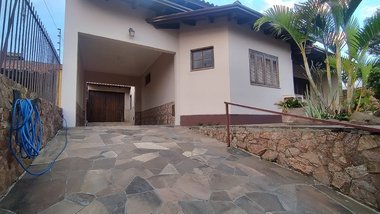 house em Rua Romualdo Marchis, Santo Inácio - Esteio - RS
