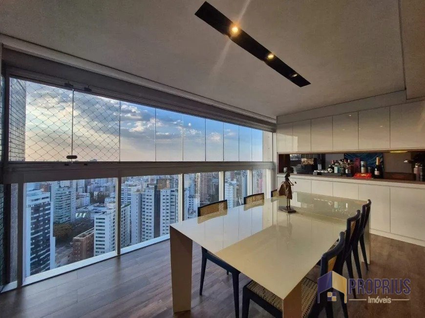 Apartamento com 4 quartos — Savassi, Belo Horizonte