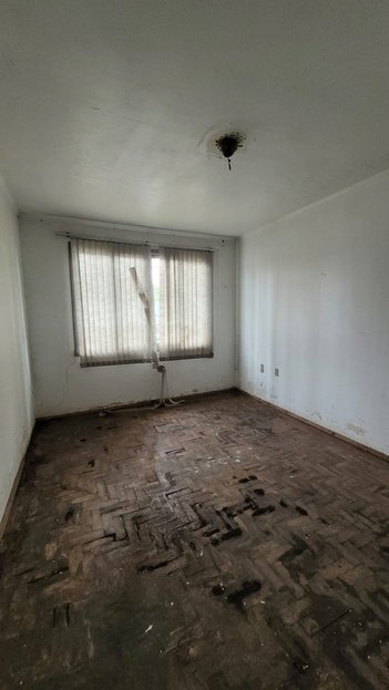 house em Rua General Solon, Jardim Itu - Porto Alegre - RS