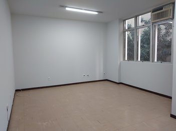 office em Felipe dos Santos, Lourdes - Belo Horizonte - MG