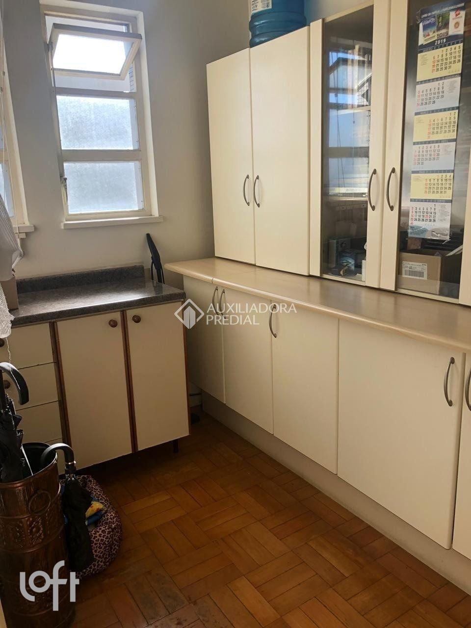 8d625823-5f4d-415d-96d0-908dcc505f2f