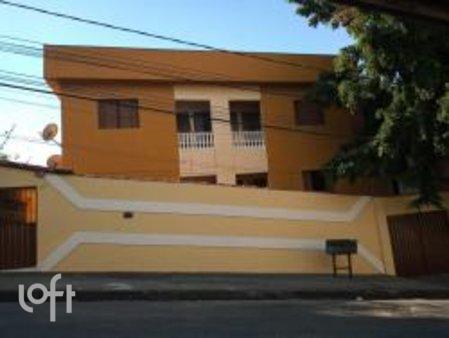 Rua Rodrigues da Cunha - facade02.jpg